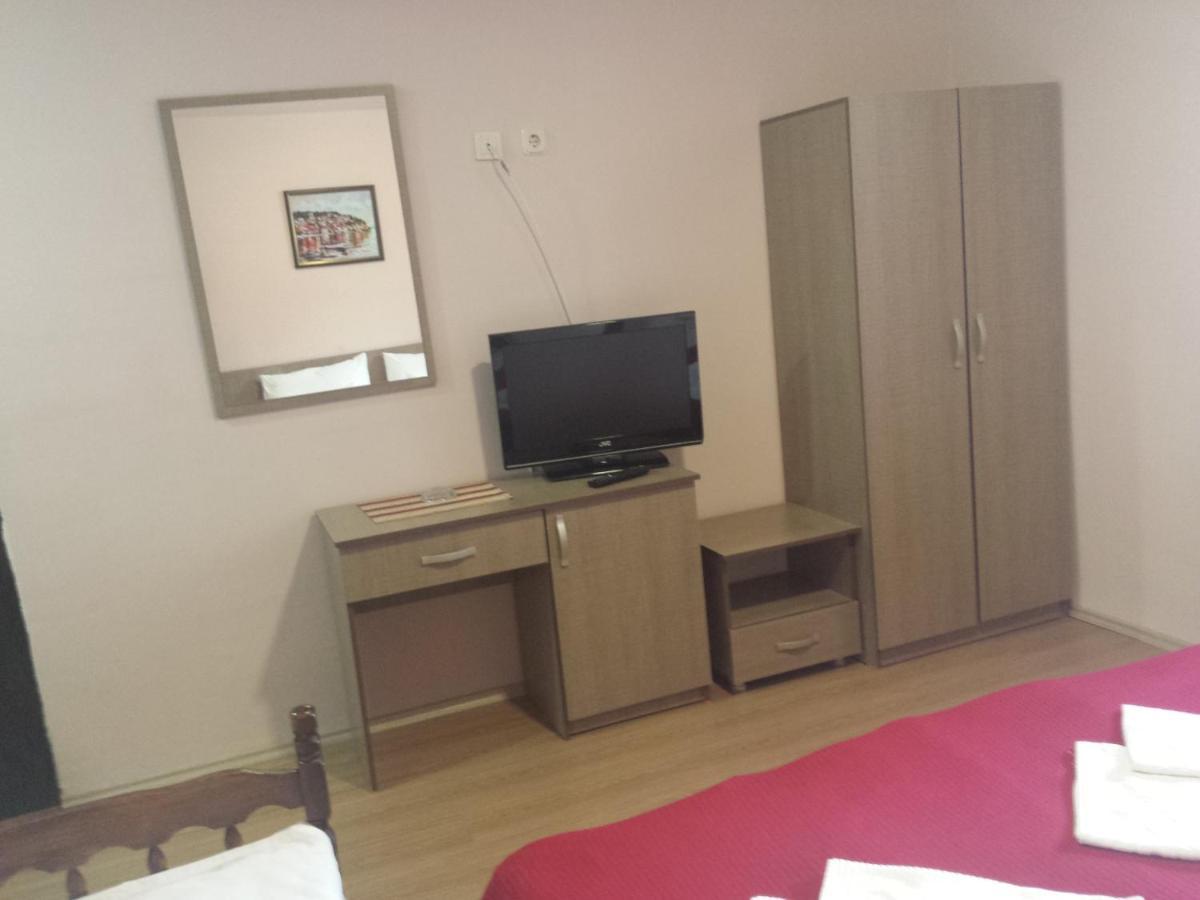 Guest House Ginek Ohrid Quarto foto