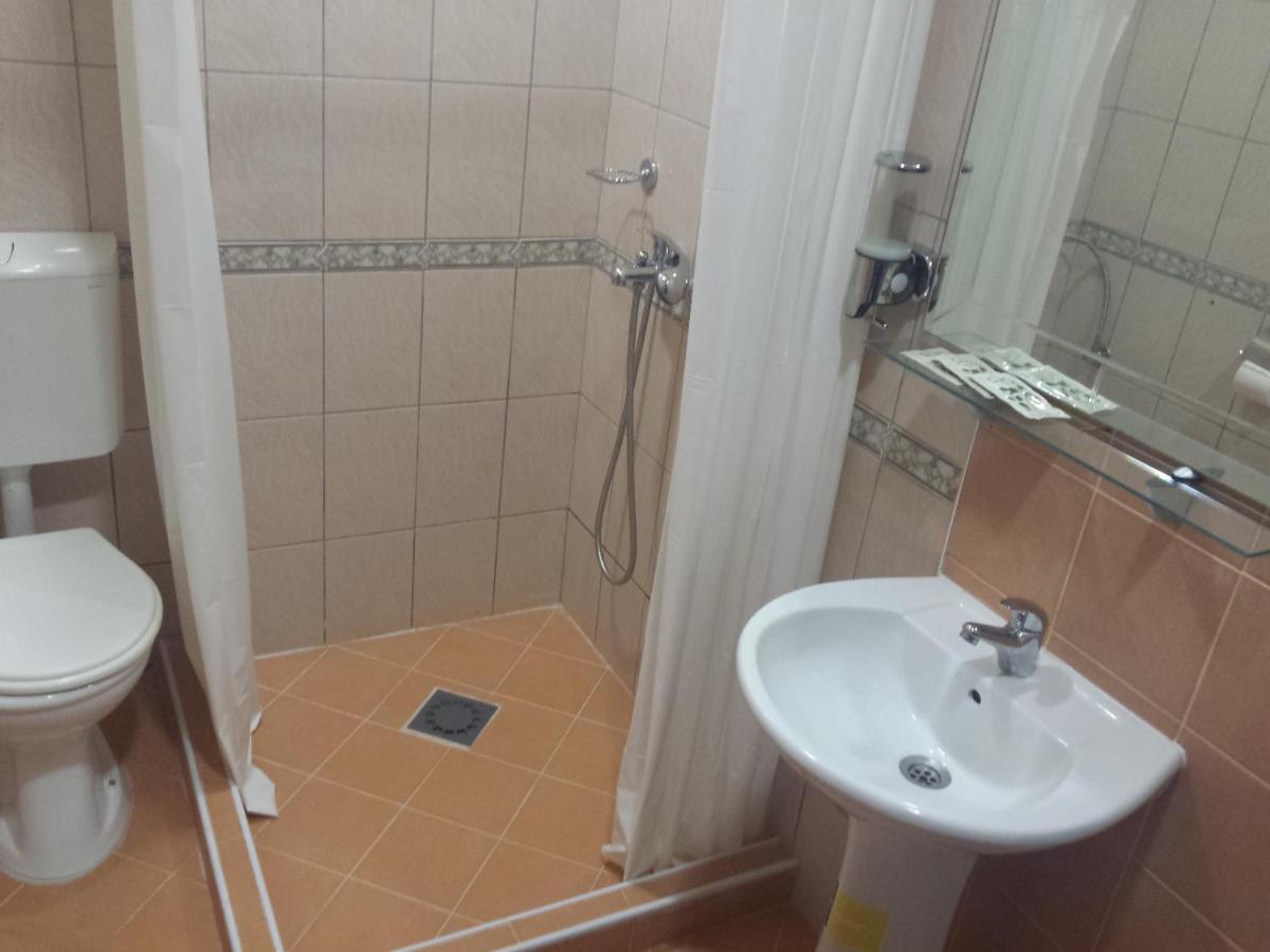 Guest House Ginek Ohrid Quarto foto